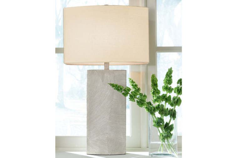 Bradard Table Lamp • Table Lamps