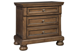 Flynnter Nightstand