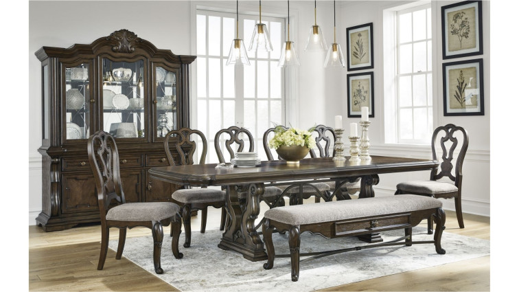 Dining table  Maylee • Dining Room Tables