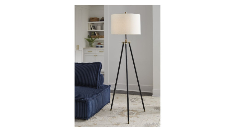 Cashner Floor Lamp • Floor Lamps