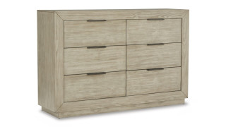 Dresser Hennington