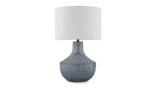 Schylarmont Table Lamp