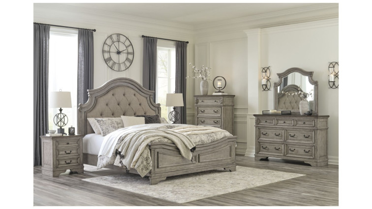 Drawer Dresser and Mirror Lodenbay • SLEEP FEST